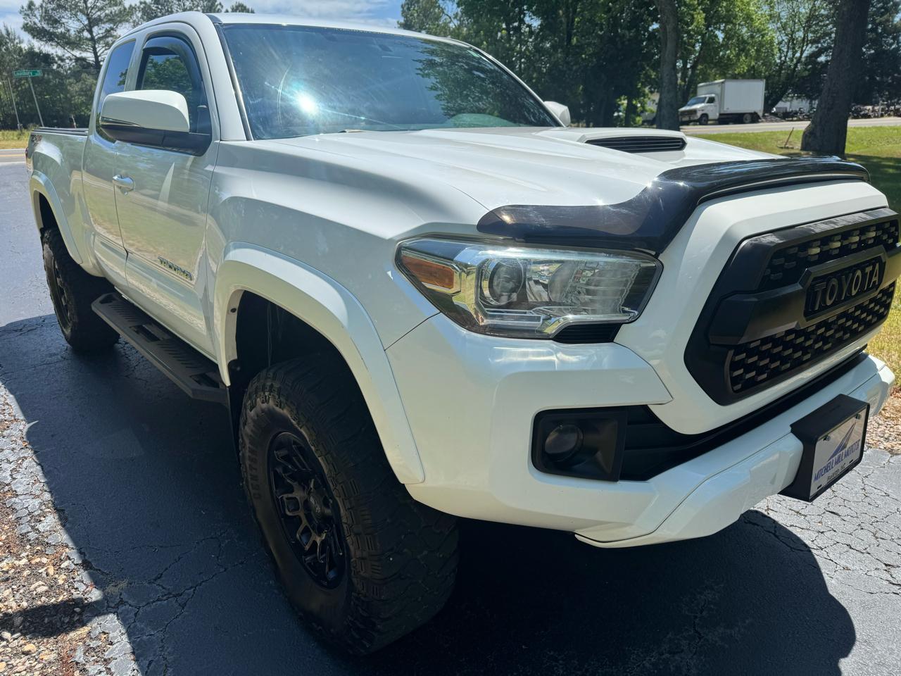 Toyota Tacoma 4WD Access Cab V6 AT TRD Sport (Natl) 2016