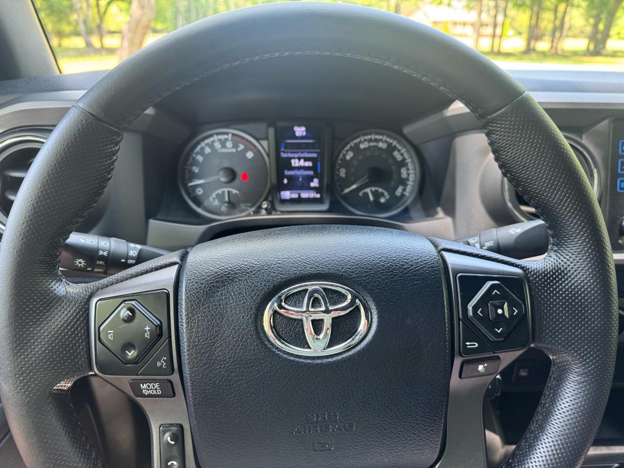 Toyota Tacoma 4WD Access Cab V6 AT TRD Sport (Natl) 2016