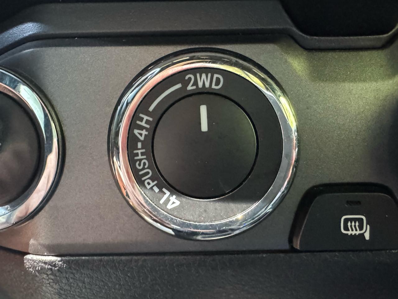 Toyota Tacoma 4WD Access Cab V6 AT TRD Sport (Natl) 2016