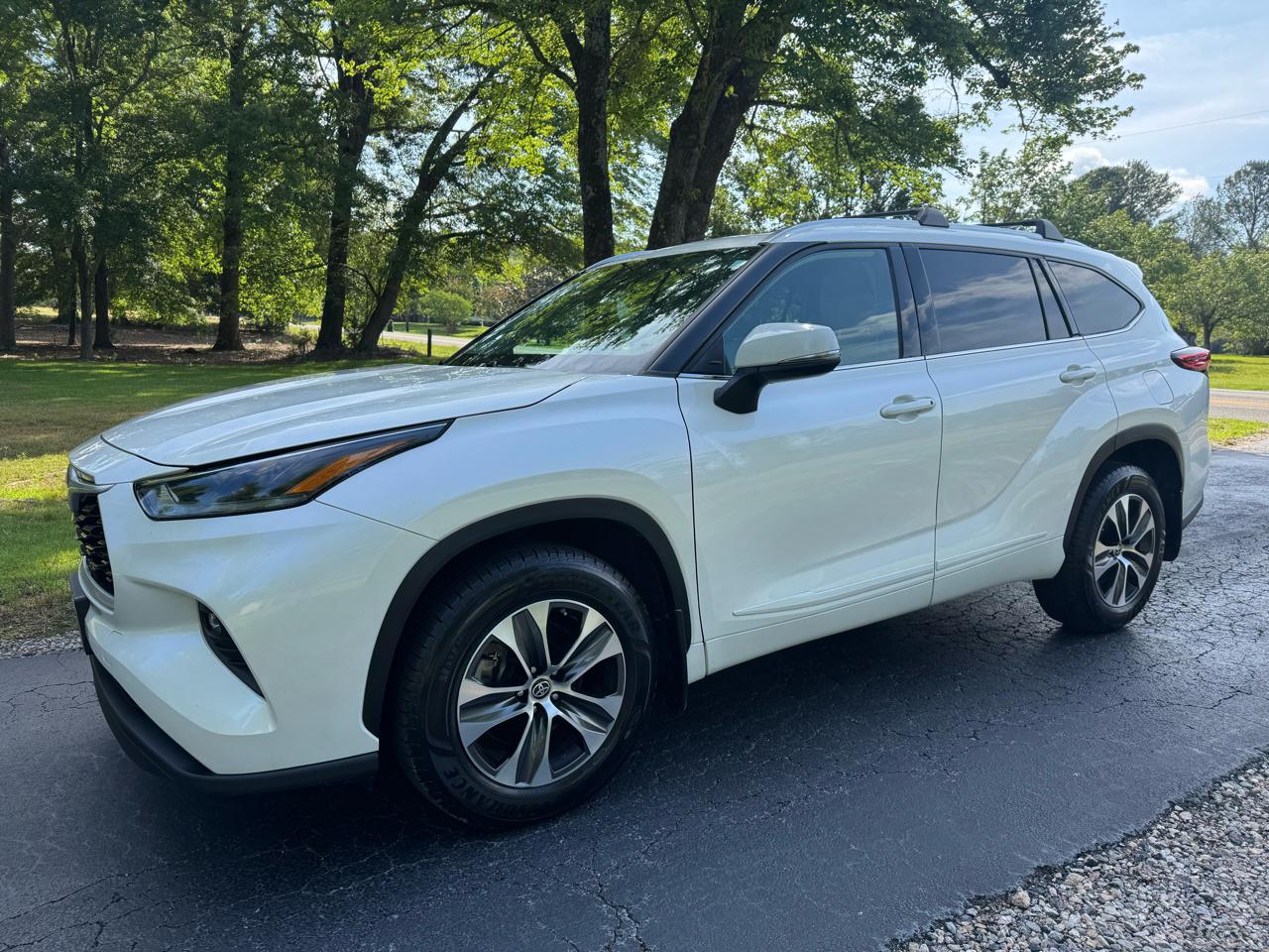 Toyota Highlander XLE 2021