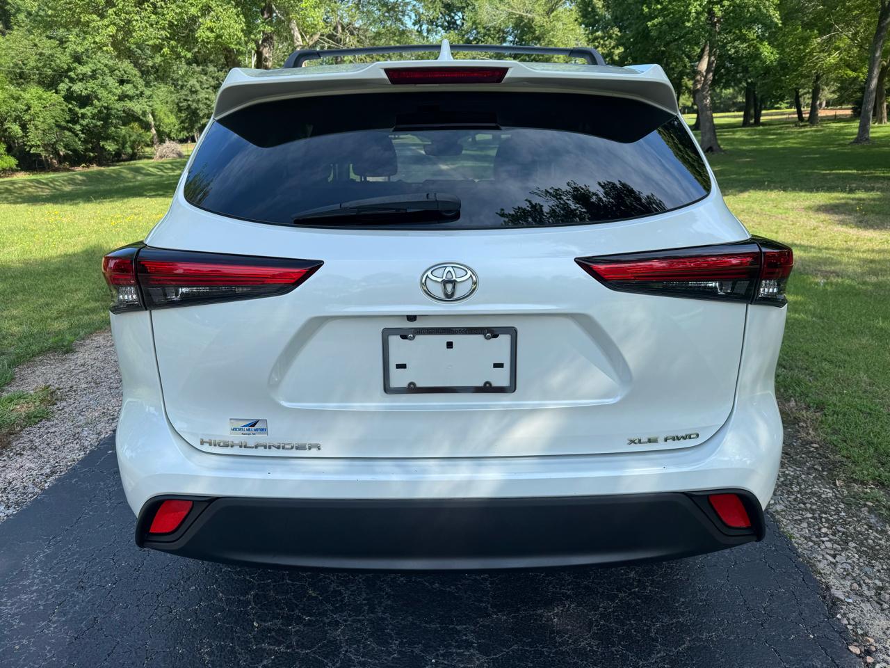 Toyota Highlander XLE 2021