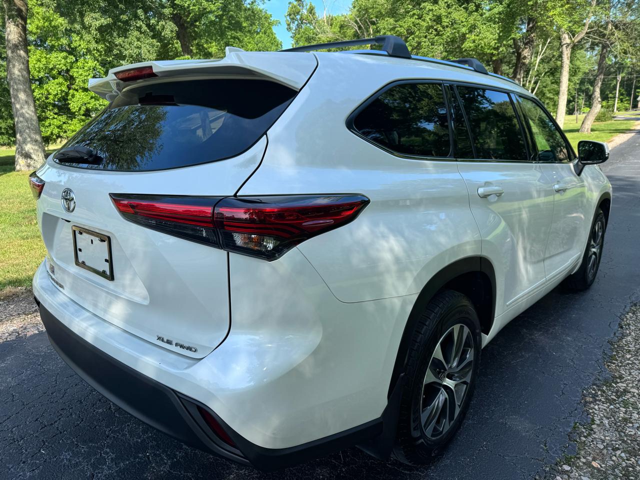 Toyota Highlander XLE 2021