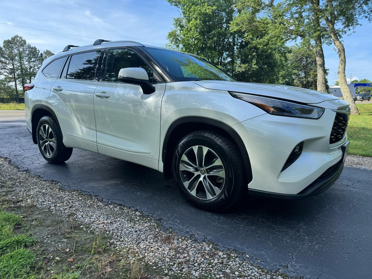 Toyota Highlander XLE 2021