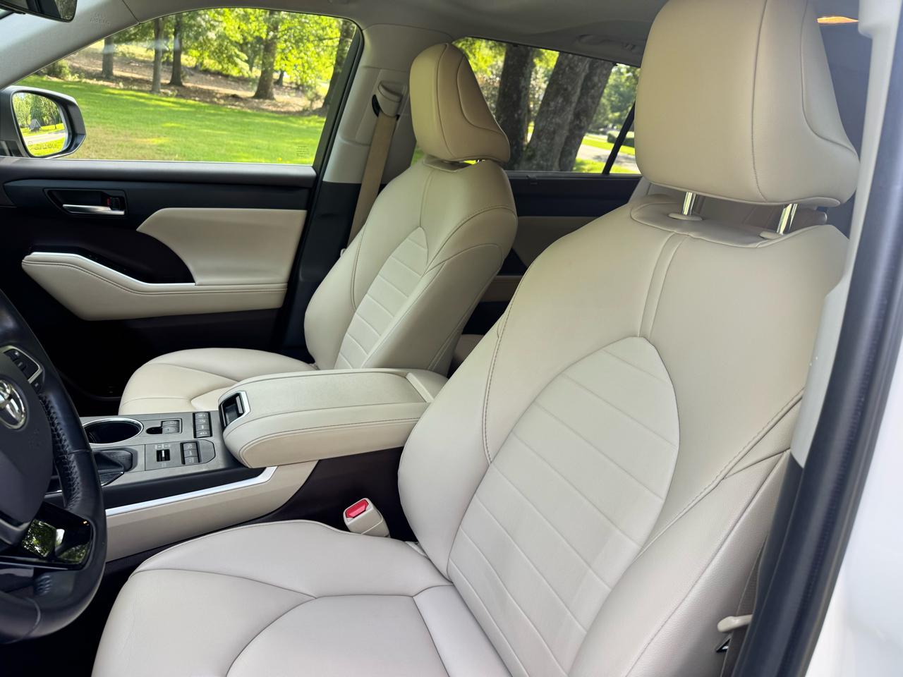 Toyota Highlander XLE 2021