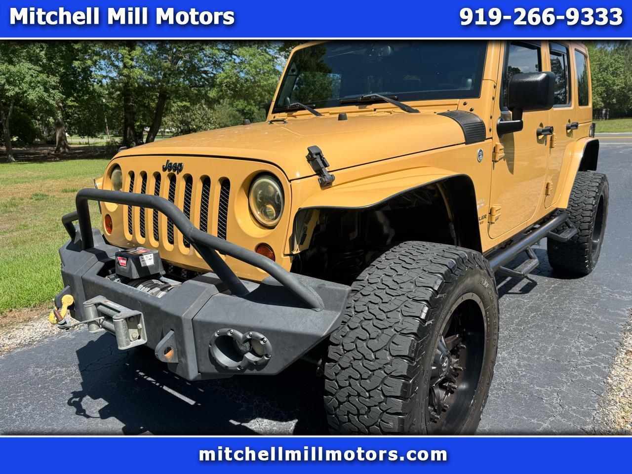 Jeep Wrangler Unlimited 4WD 4dr Sahara 2013