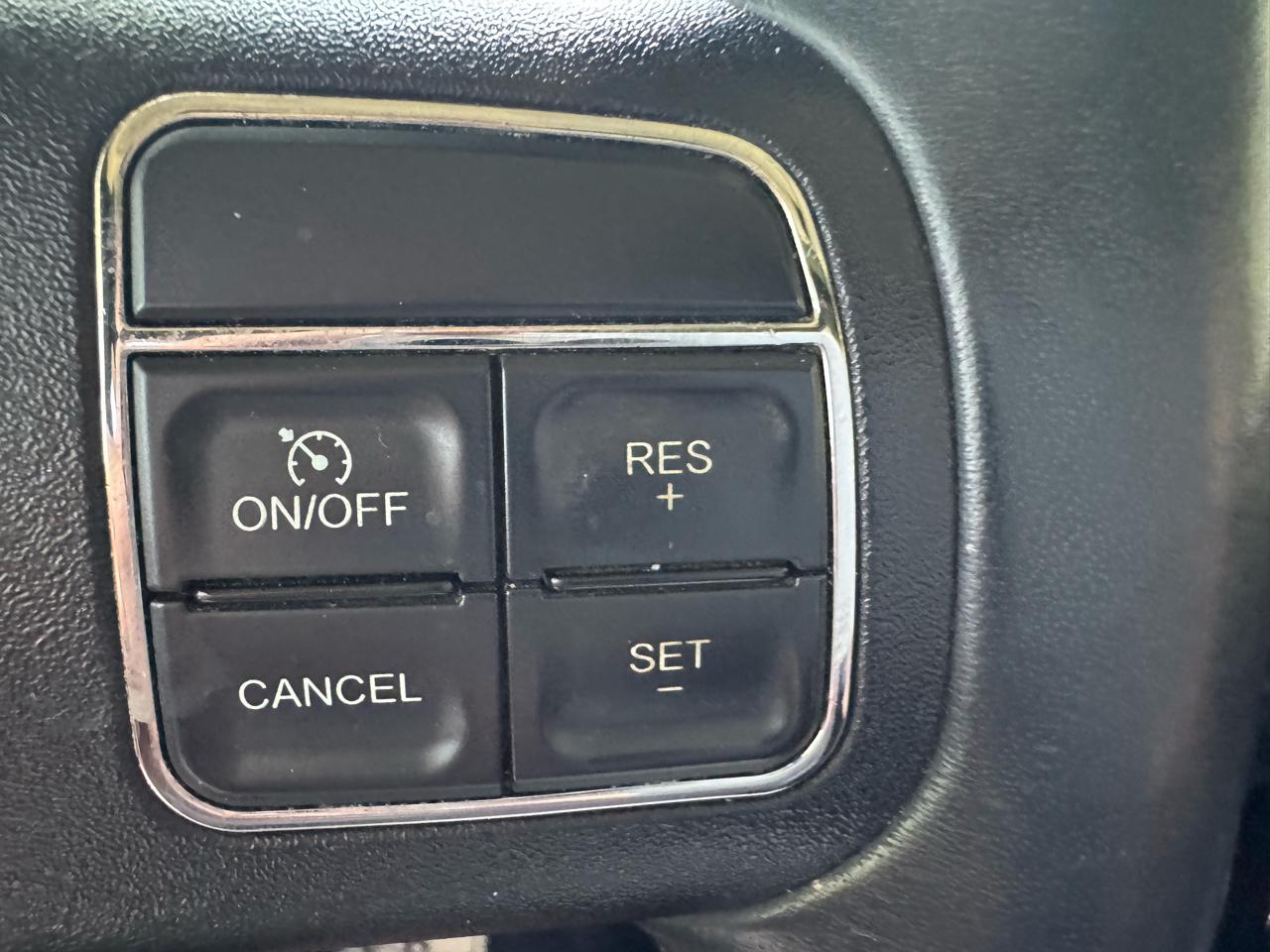 Jeep Wrangler Unlimited 4WD 4dr Sahara 2013