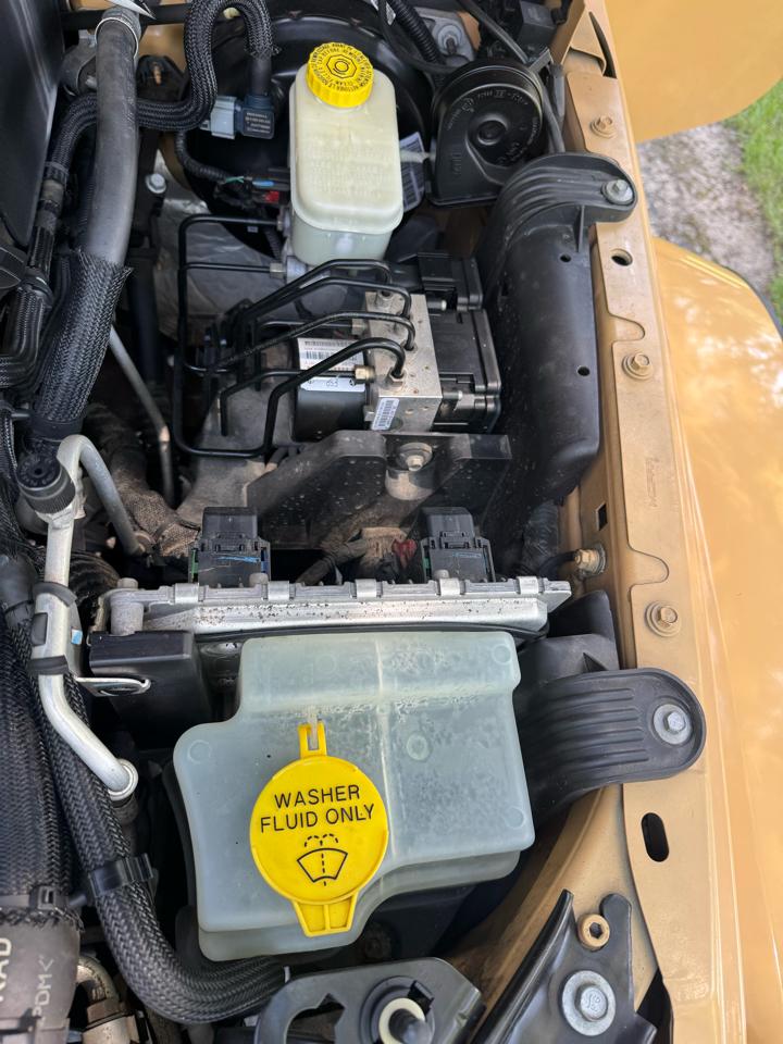 Jeep Wrangler Unlimited 4WD 4dr Sahara 2013