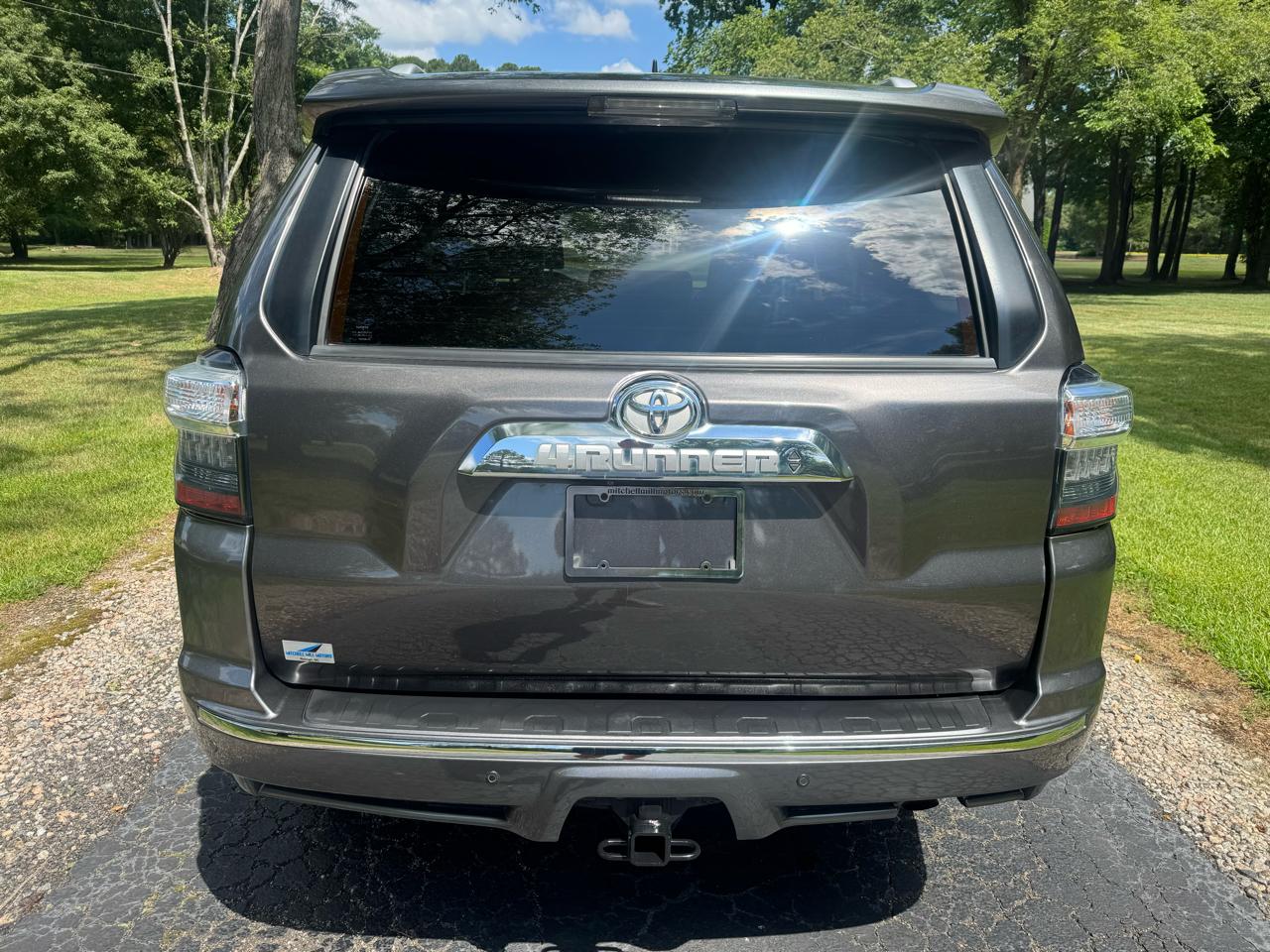 Toyota 4Runner Limited 4WD (Natl) 2017