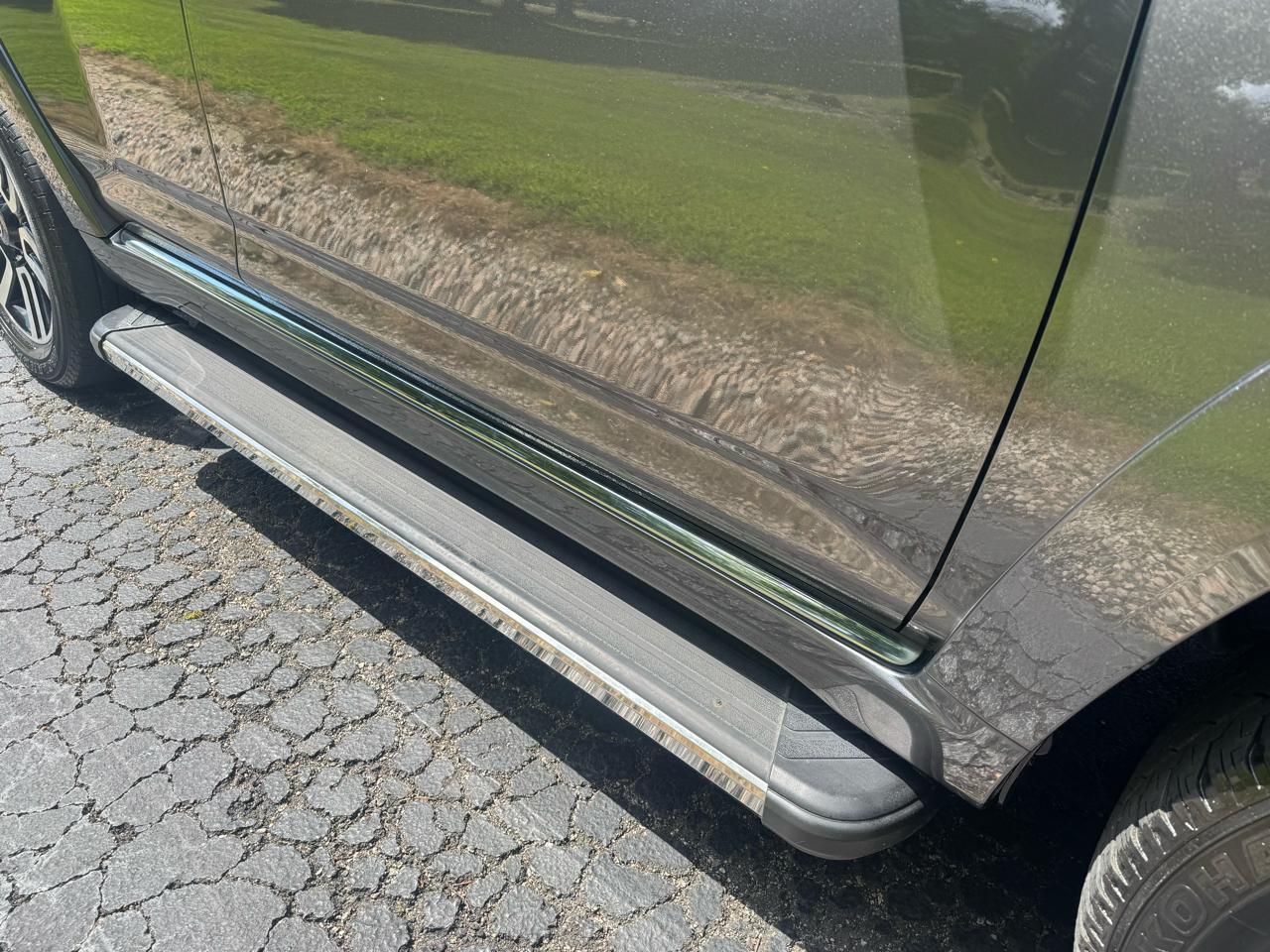 Toyota 4Runner Limited 4WD (Natl) 2017