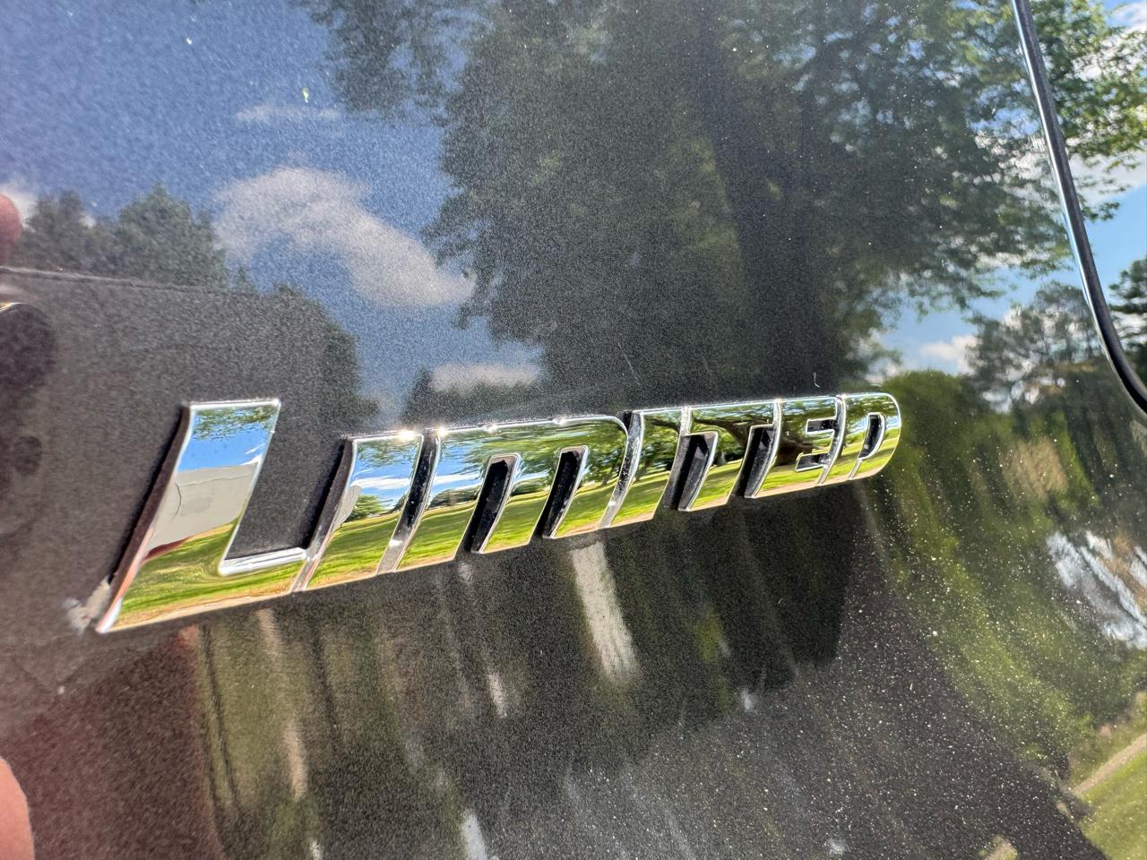 Toyota 4Runner Limited 4WD (Natl) 2017