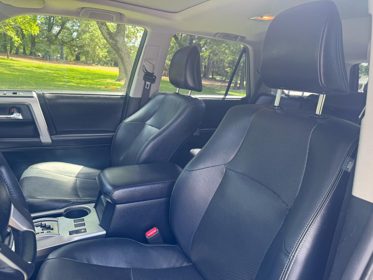 Toyota 4Runner Limited 4WD (Natl) 2017