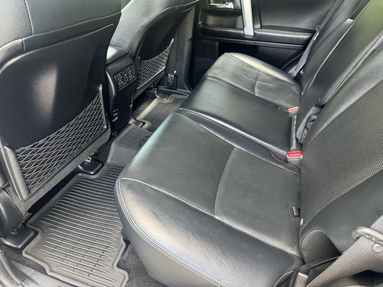Toyota 4Runner Limited 4WD (Natl) 2017