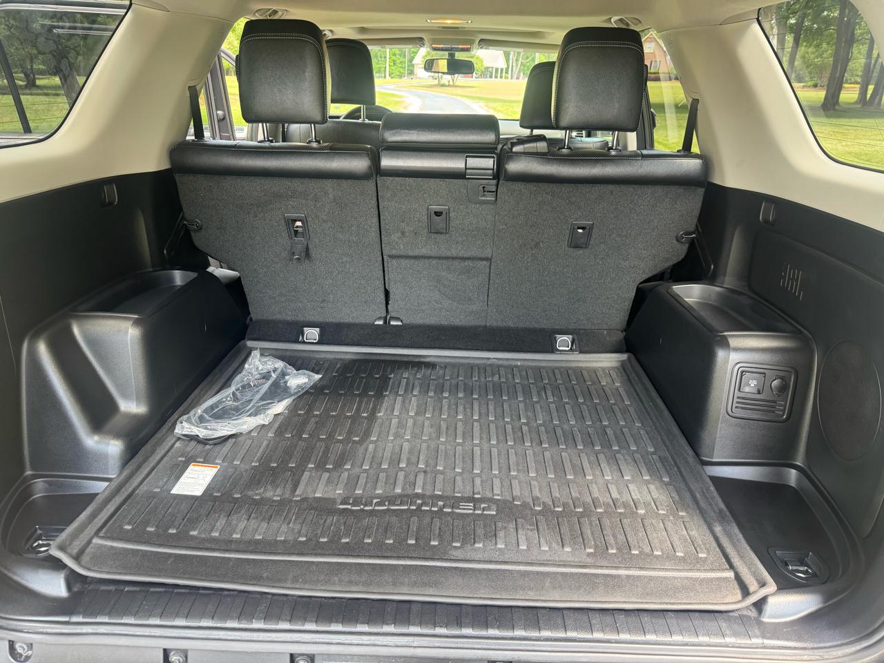 Toyota 4Runner Limited 4WD (Natl) 2017