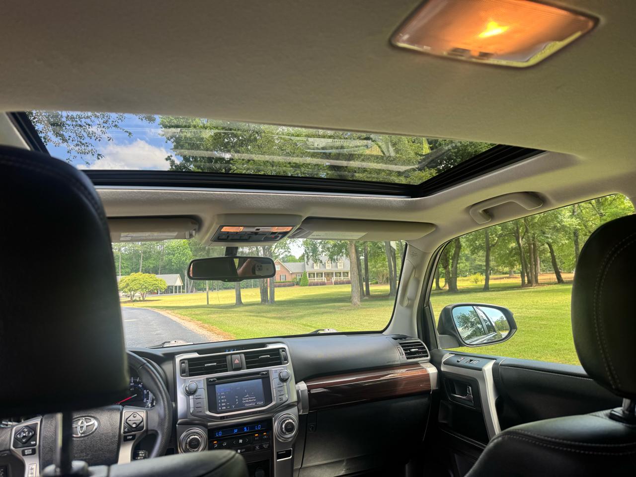 Toyota 4Runner Limited 4WD (Natl) 2017