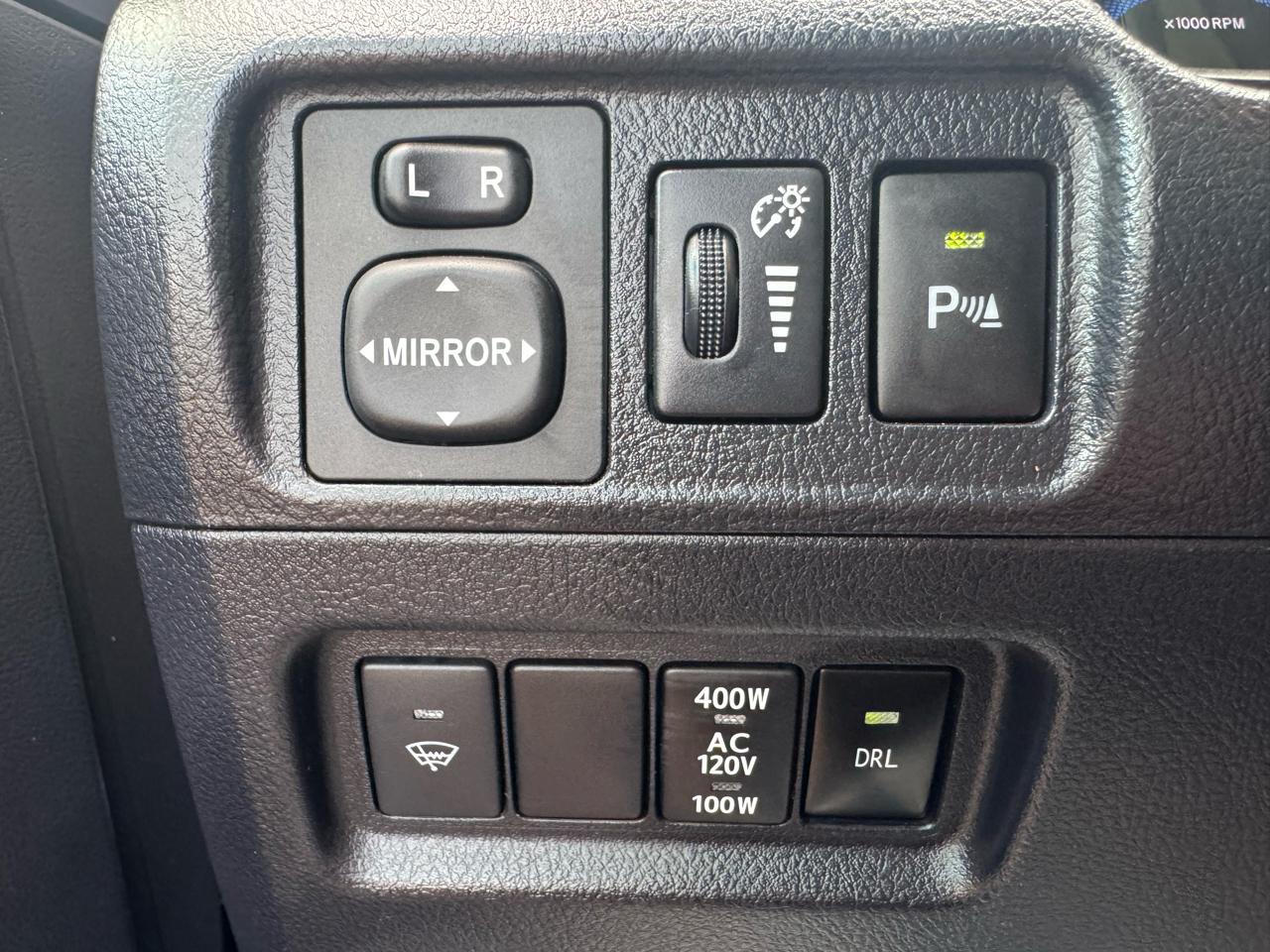 Toyota 4Runner Limited 4WD (Natl) 2017