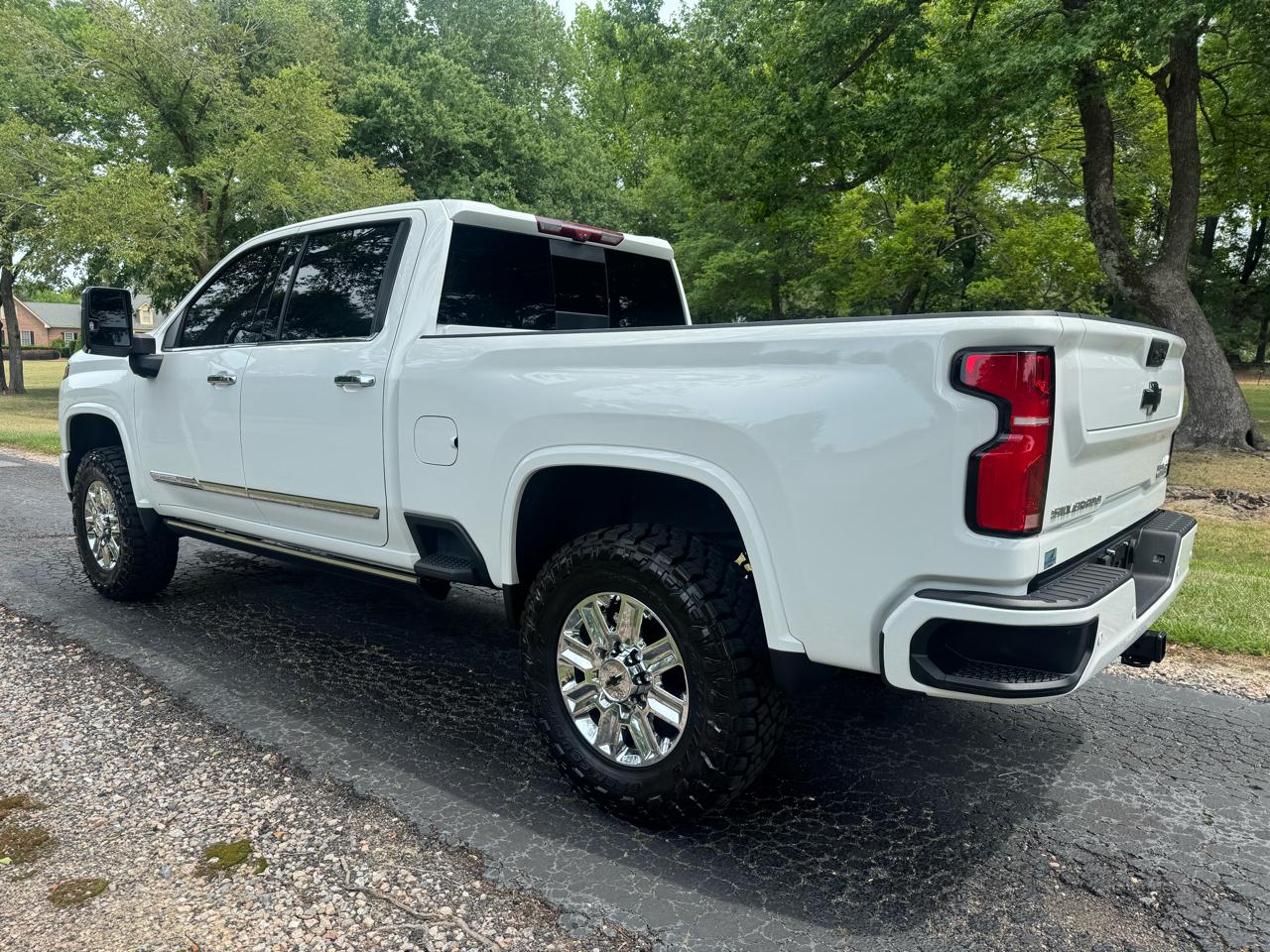 Chevrolet Silverado 2500HD 4WD Crew Cab 159" High Country 2024