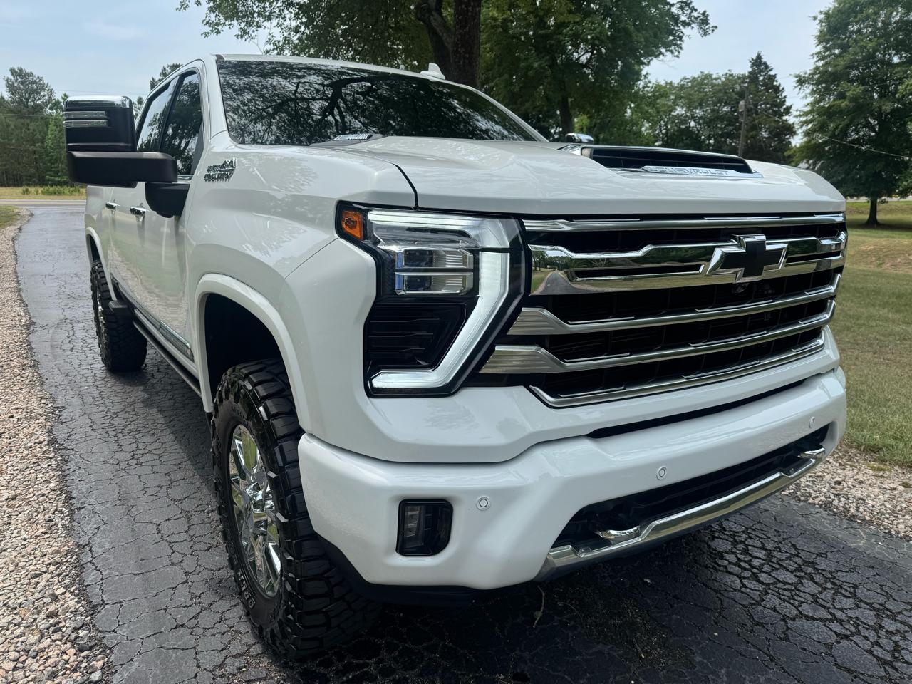 Chevrolet Silverado 2500HD 4WD Crew Cab 159" High Country 2024