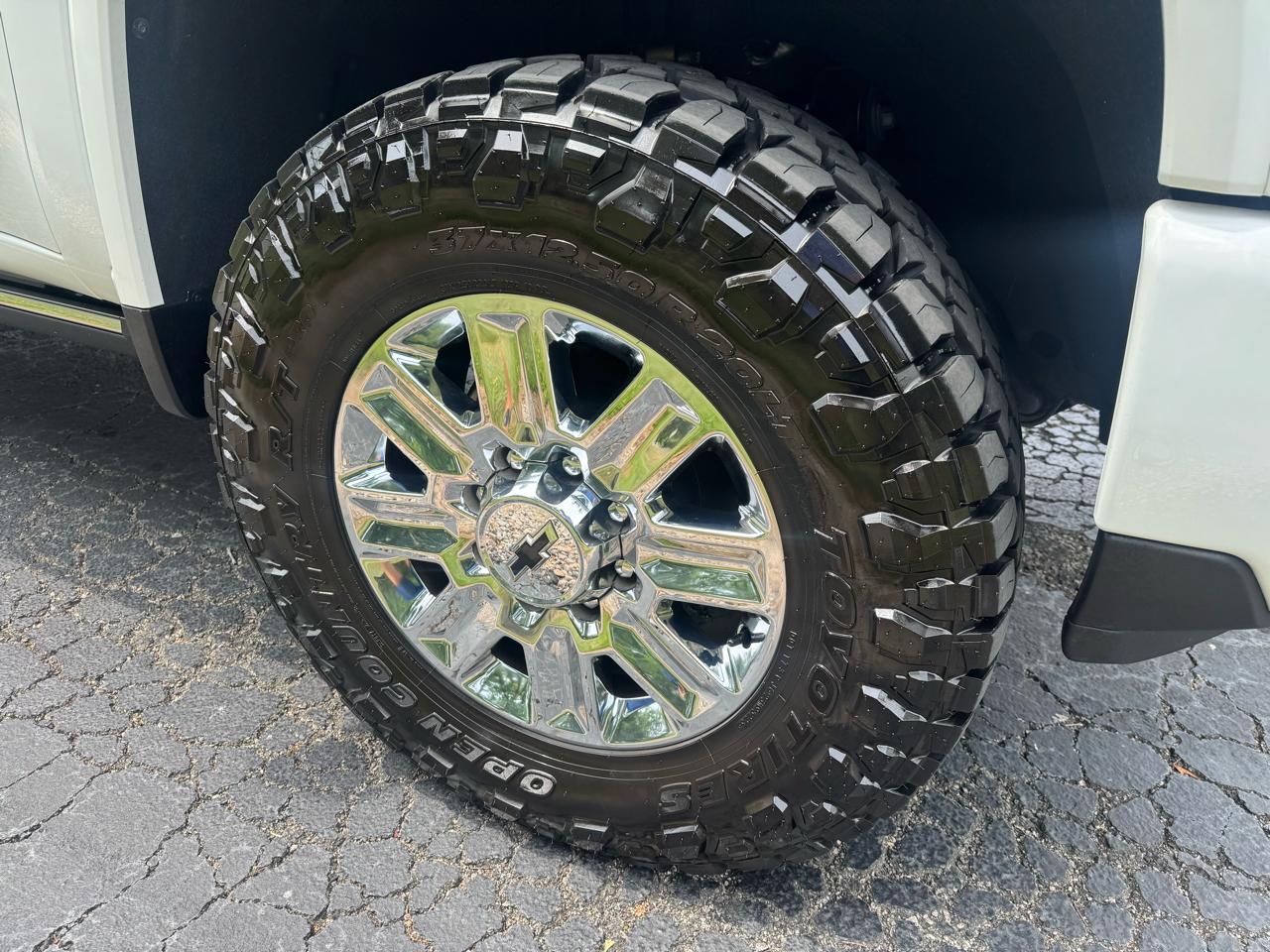 Chevrolet Silverado 2500HD 4WD Crew Cab 159" High Country 2024