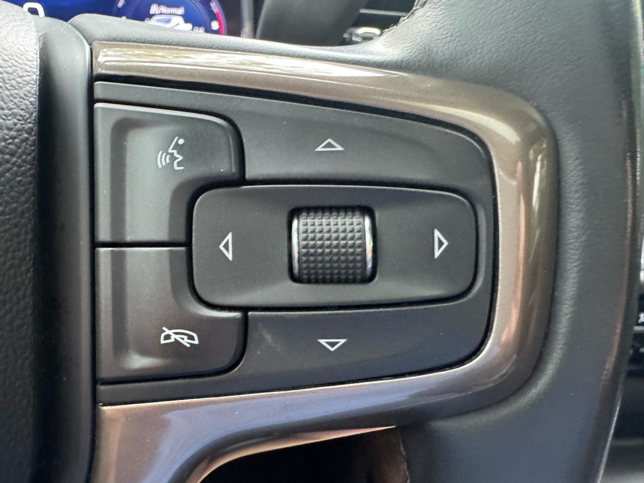 Chevrolet Silverado 2500HD 4WD Crew Cab 159" High Country 2024