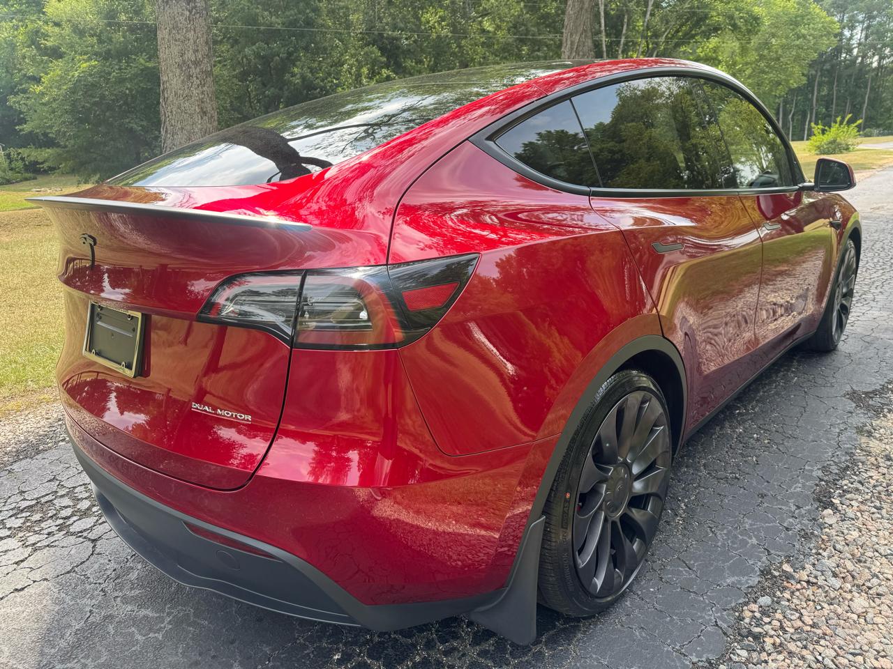 Tesla Model Y Performance AWD 2024
