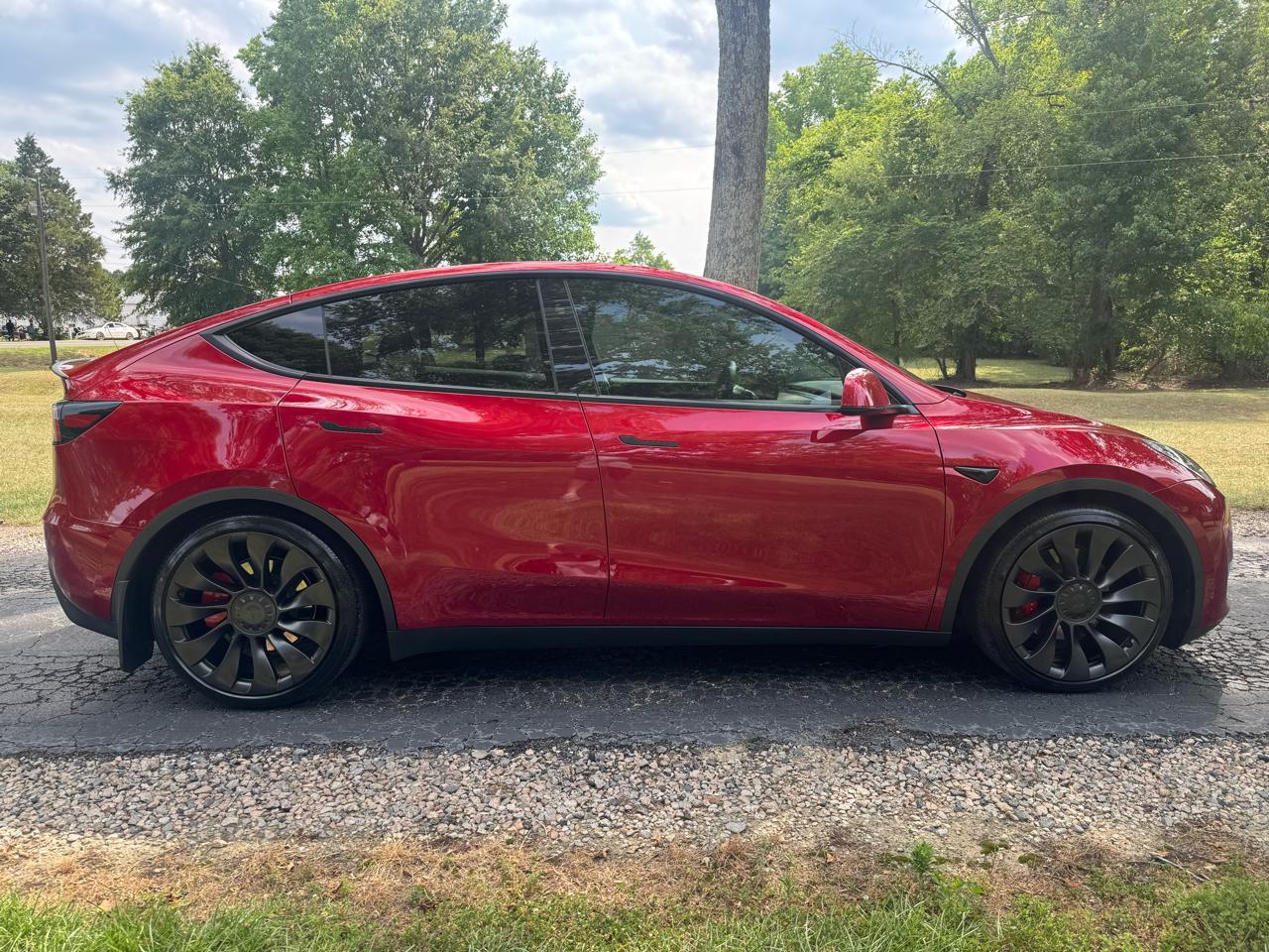 Tesla Model Y Performance AWD 2024