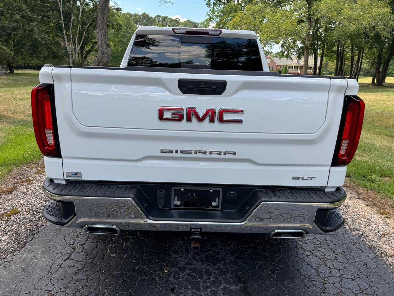 GMC Sierra 1500 4WD Crew Cab 147" SLT 2023