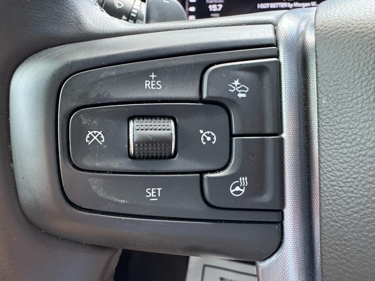 GMC Sierra 1500 4WD Crew Cab 147" SLT 2023
