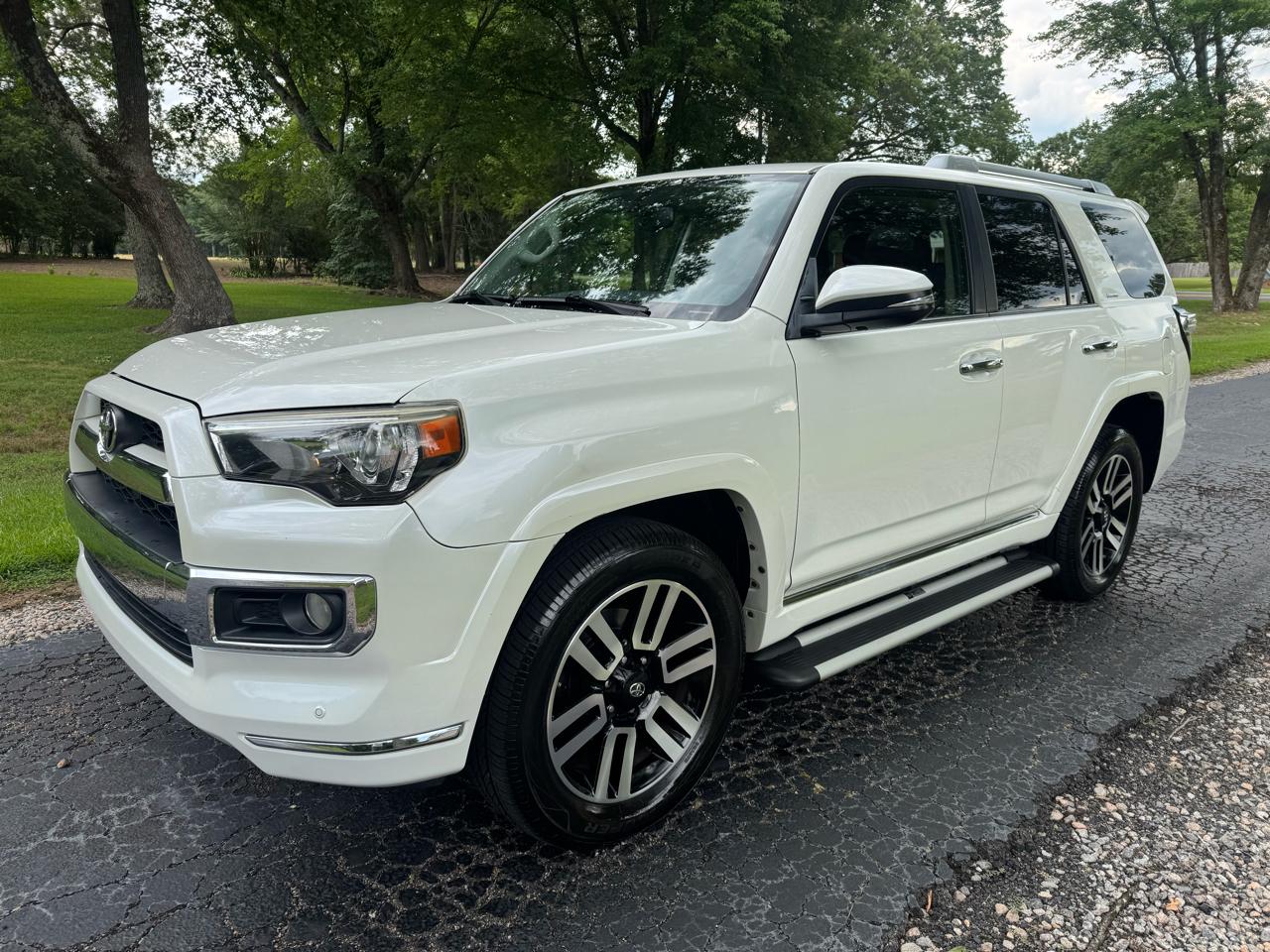 Toyota 4Runner Limited 4WD (Natl) 2017