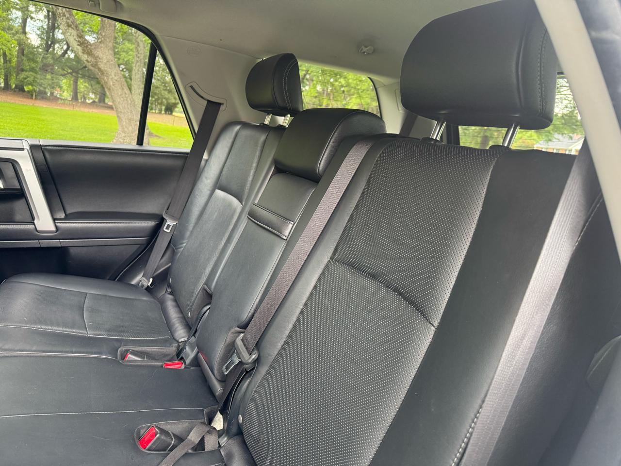 Toyota 4Runner Limited 4WD (Natl) 2017
