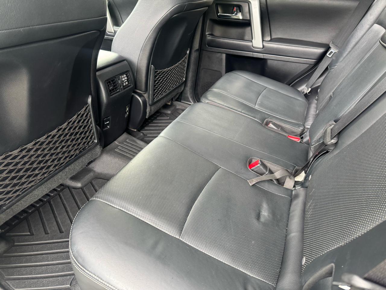 Toyota 4Runner Limited 4WD (Natl) 2017