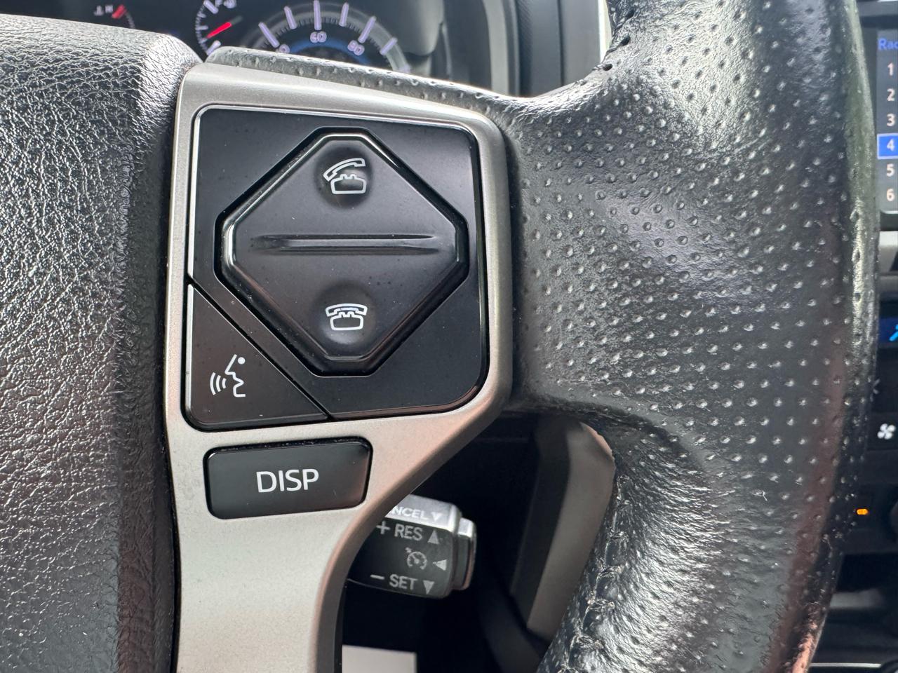Toyota 4Runner Limited 4WD (Natl) 2017