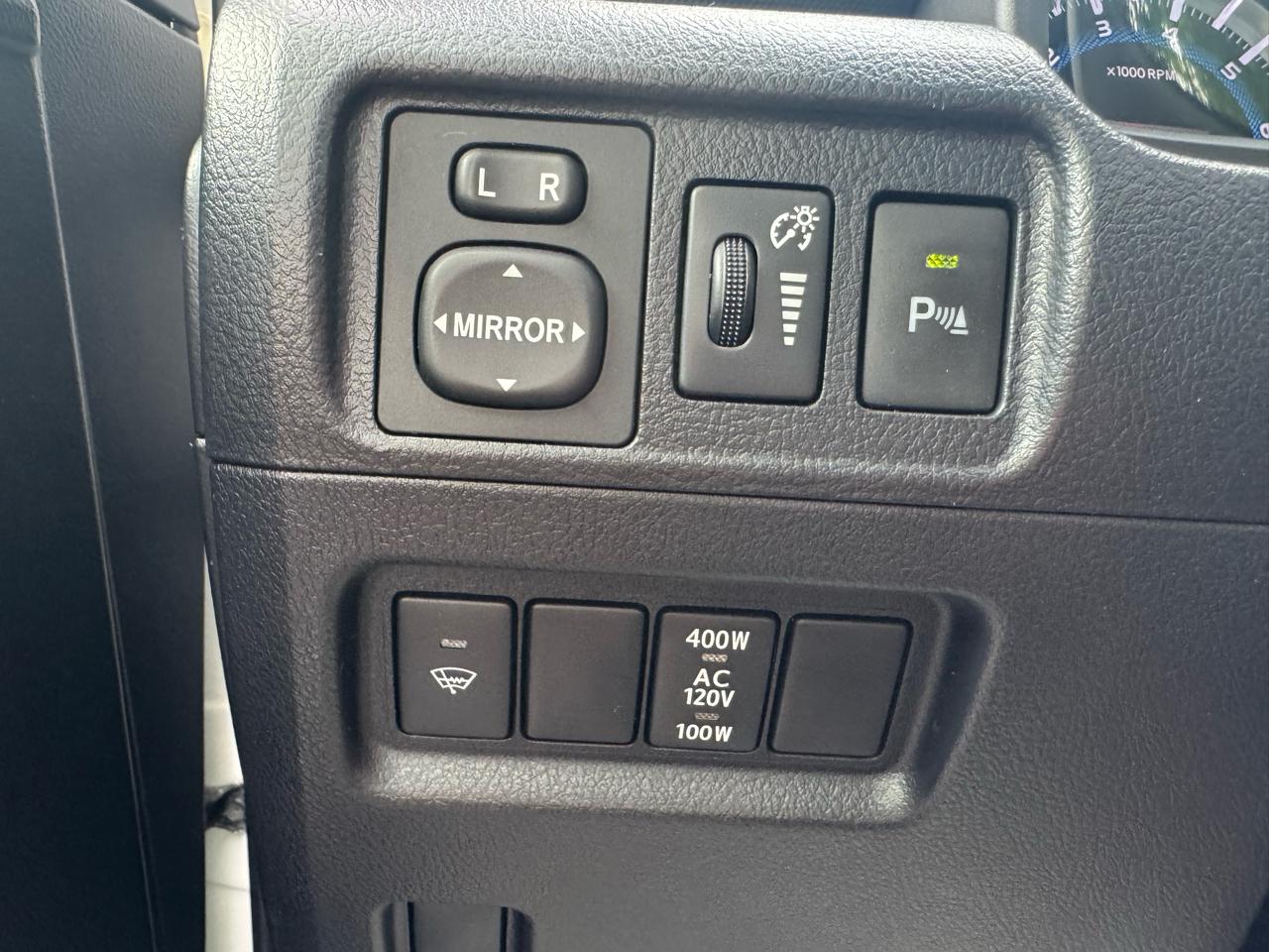 Toyota 4Runner Limited 4WD (Natl) 2017