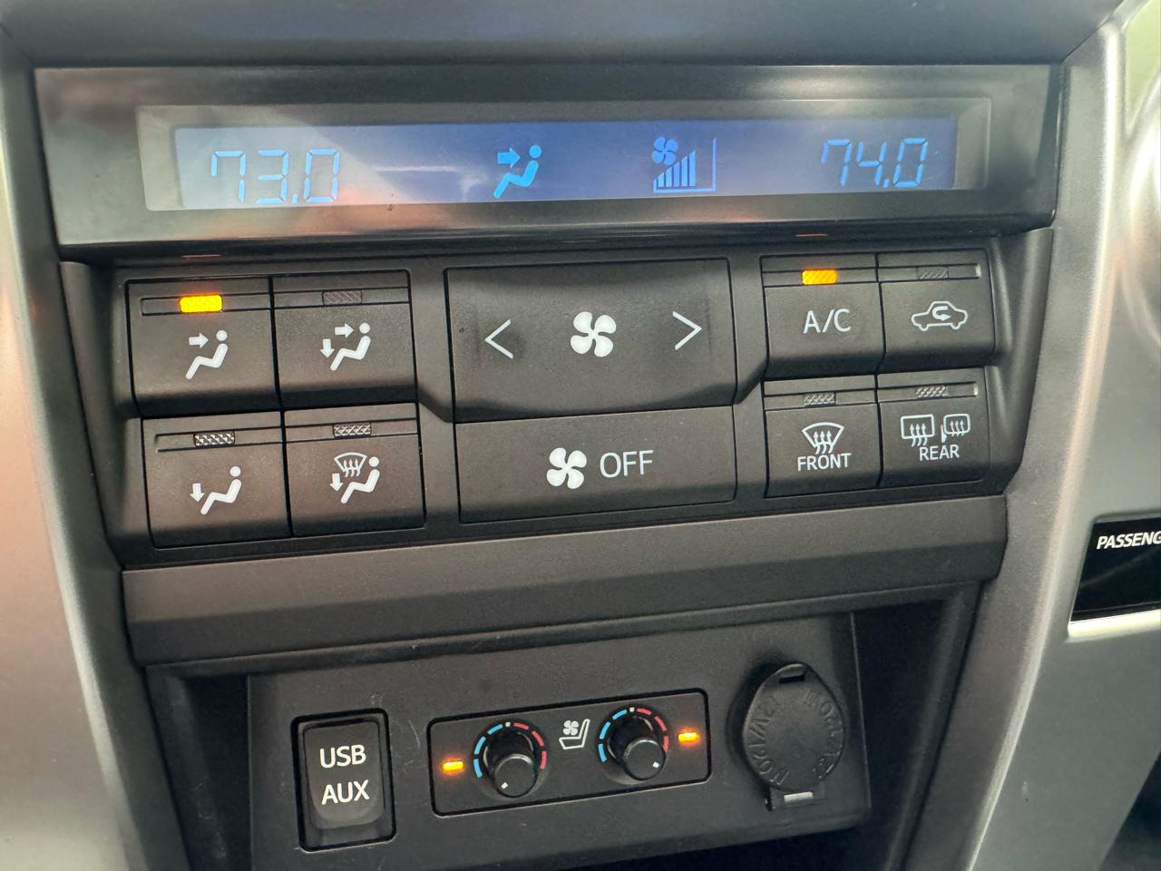 Toyota 4Runner Limited 4WD (Natl) 2017