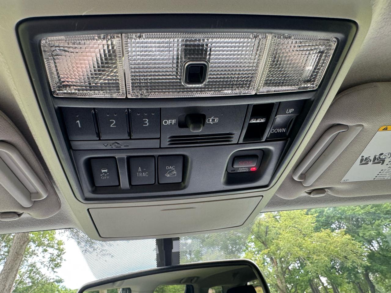 Toyota 4Runner Limited 4WD (Natl) 2017
