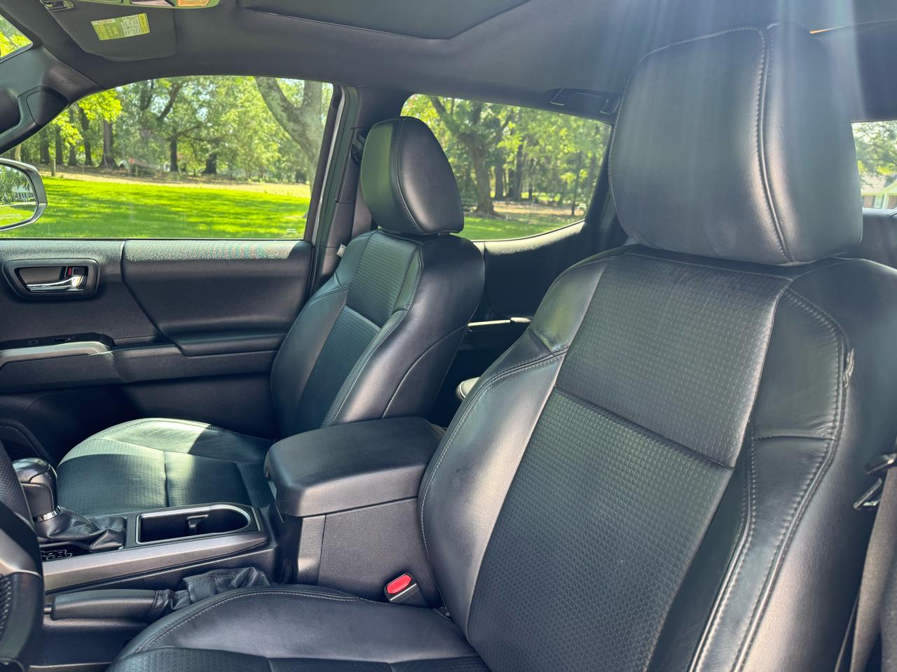 Toyota Tacoma 4WD TRD Sport Double Cab 5' Bed V6 AT (Natl) 2020