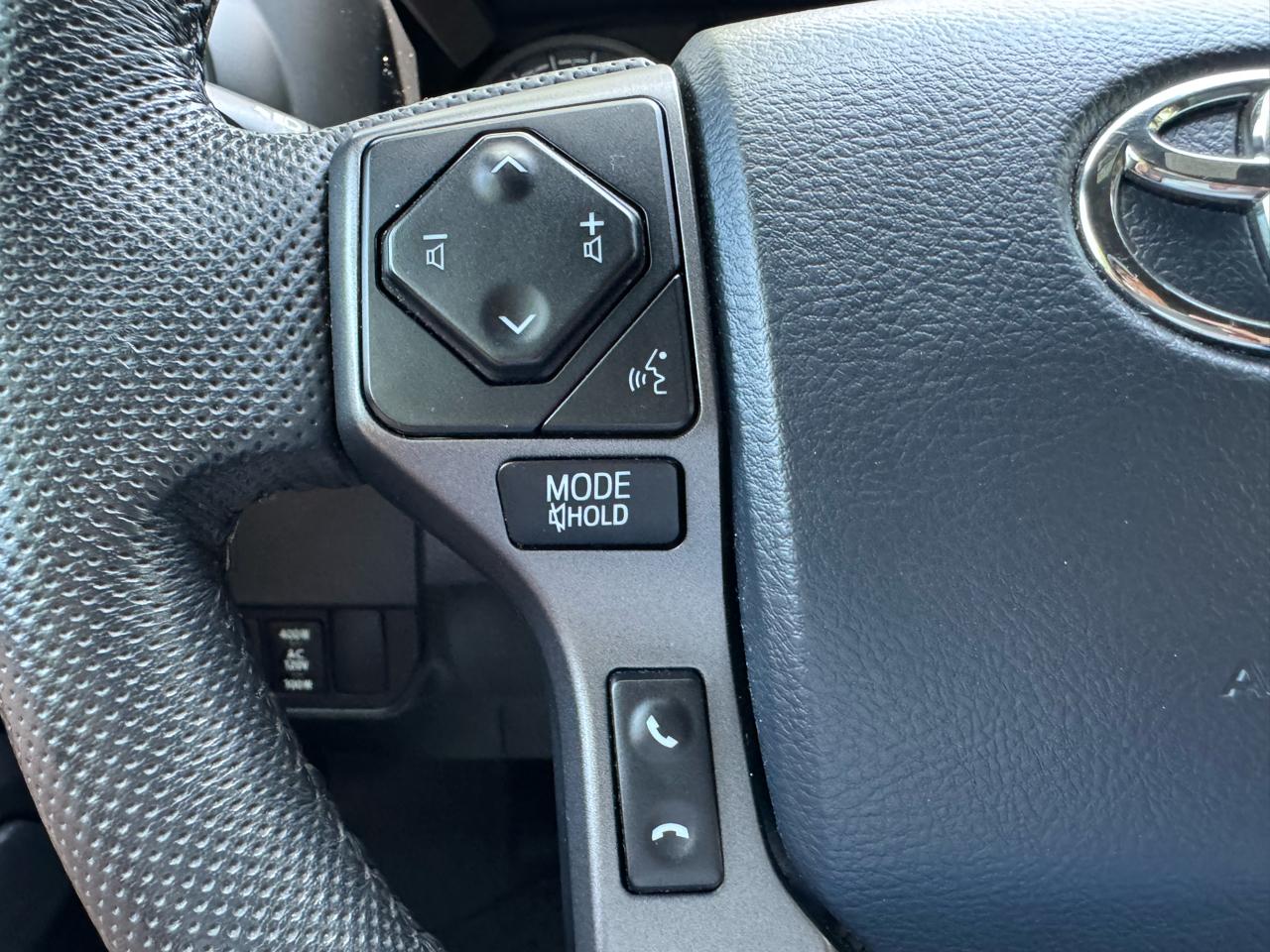 Toyota Tacoma 4WD TRD Sport Double Cab 5' Bed V6 AT (Natl) 2020