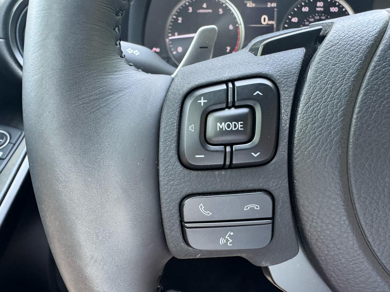 Lexus IS 300 RWD 2023
