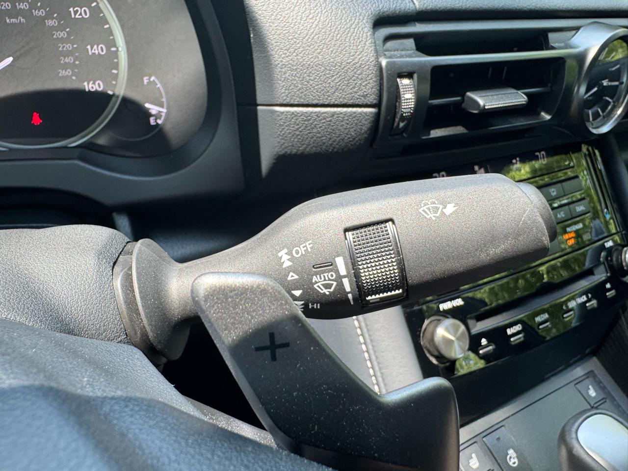 Lexus IS 300 RWD 2023