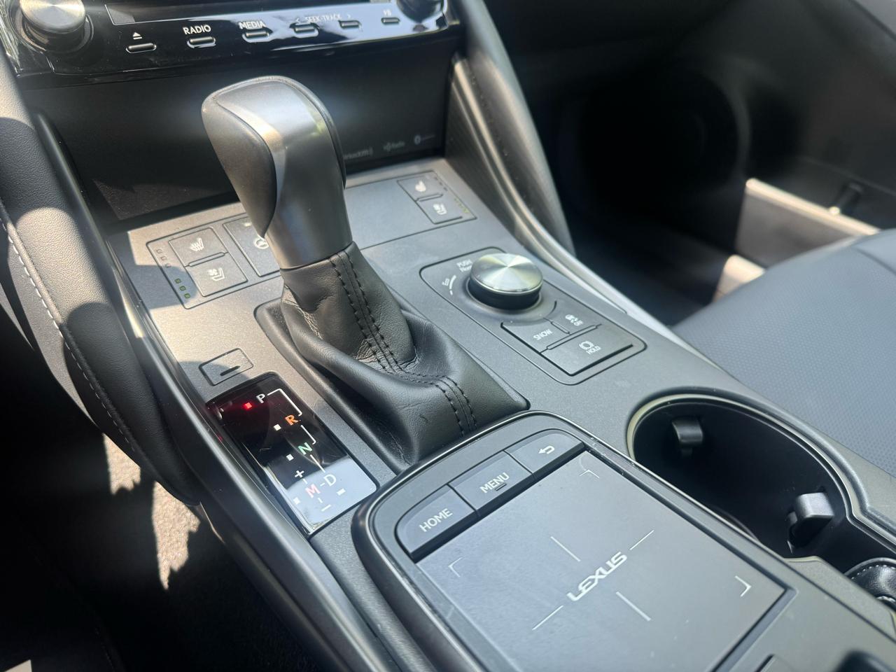 Lexus IS 300 RWD 2023