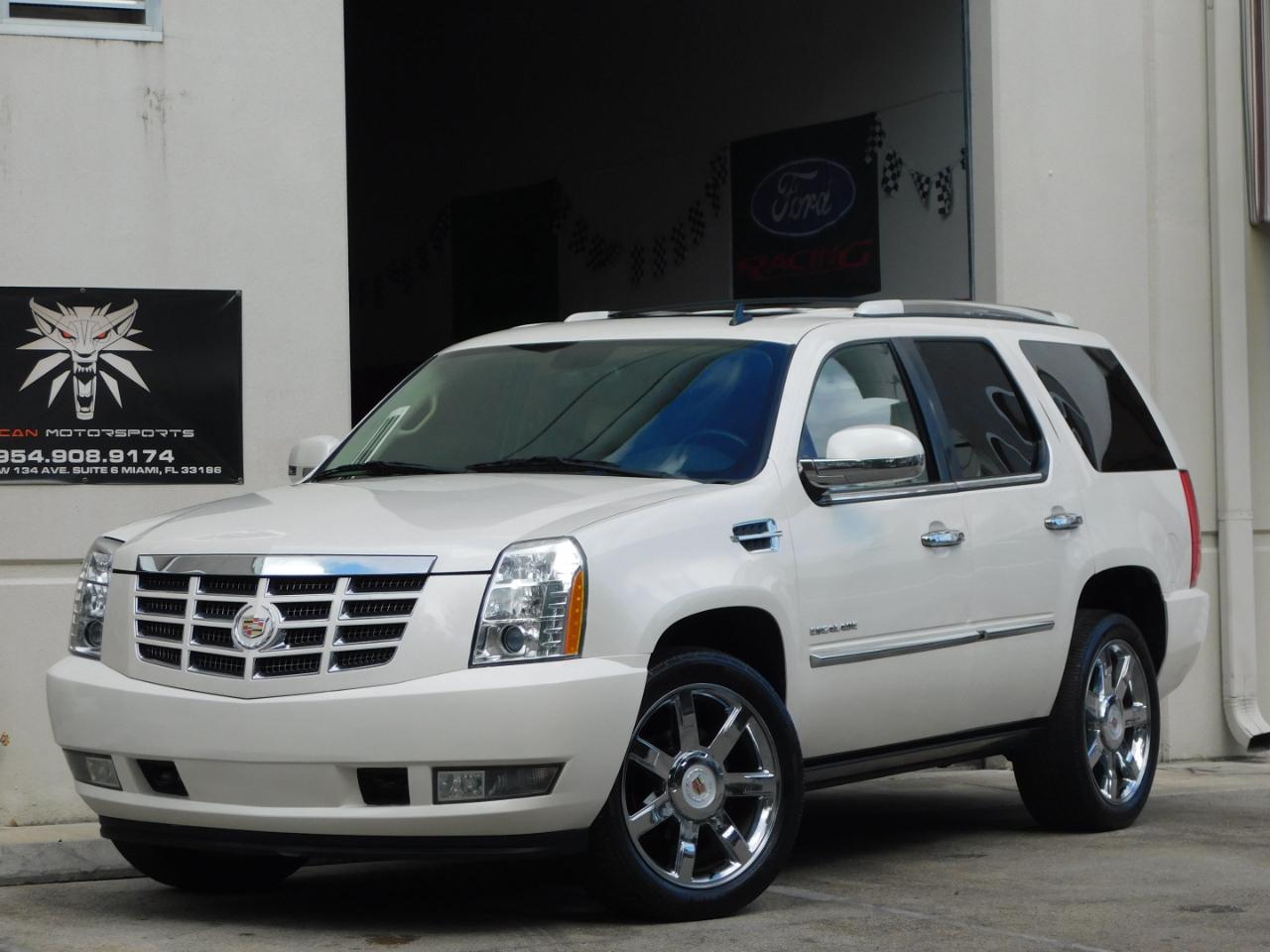 Cadillac escalade 2011 года