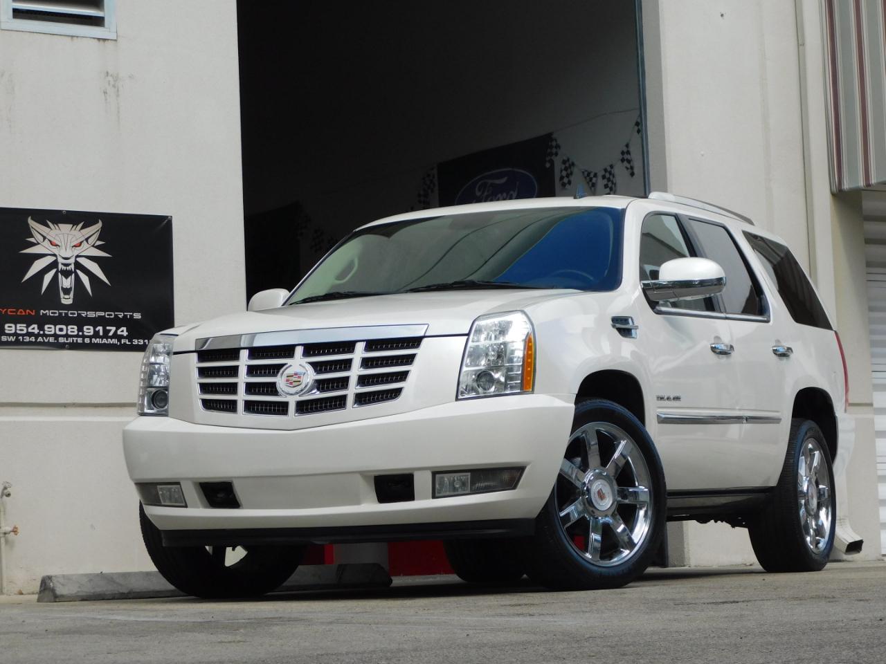 Cadillac escalade 2011 года