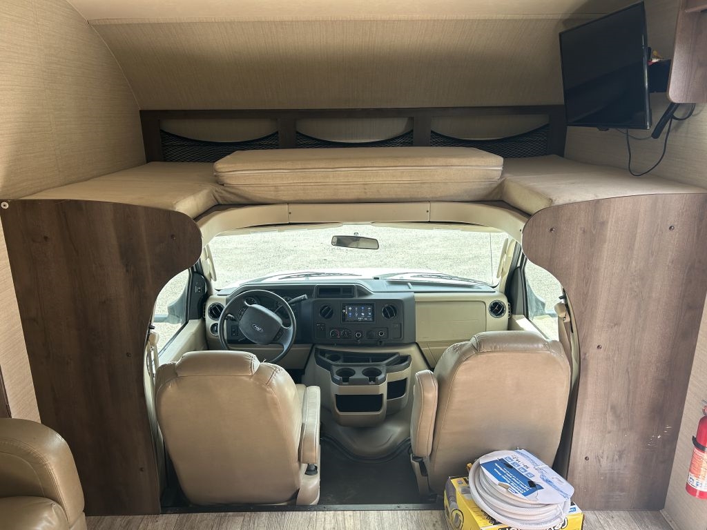 Ford Econoline  2017 Ford Econoline  2017