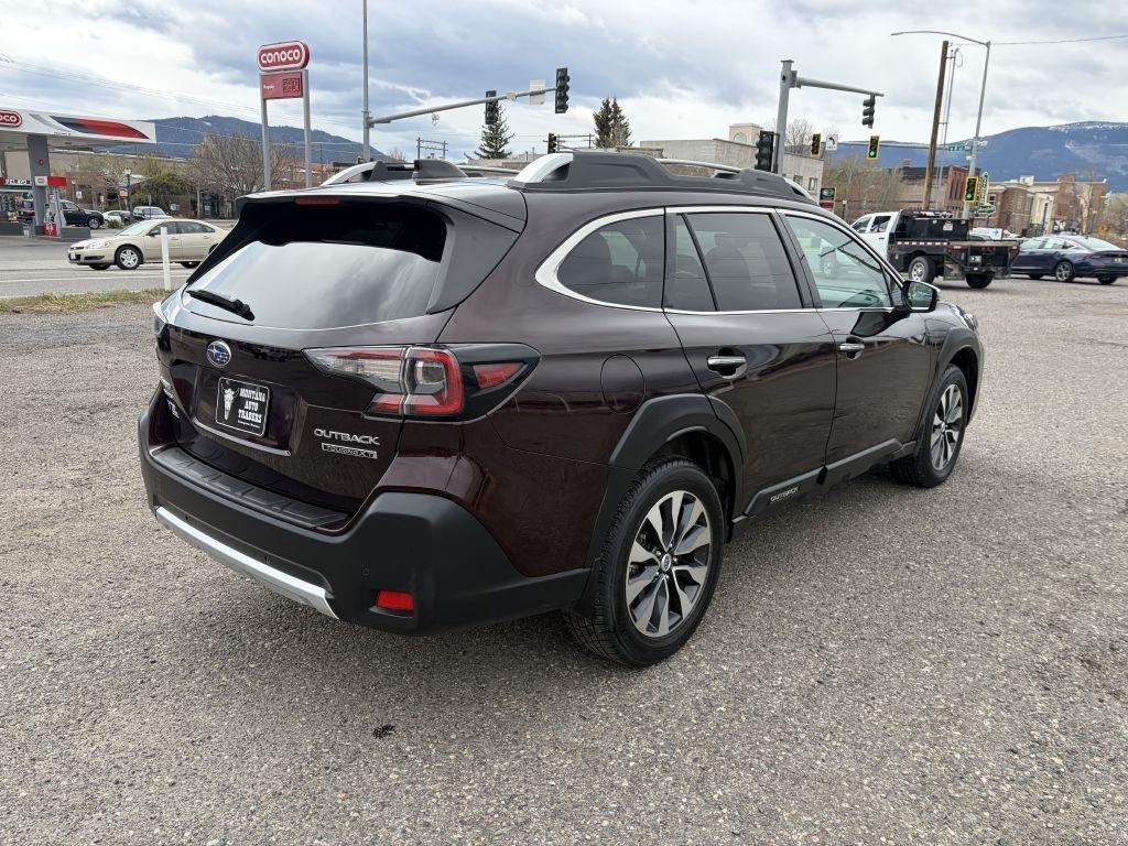 Subaru Outback  2024