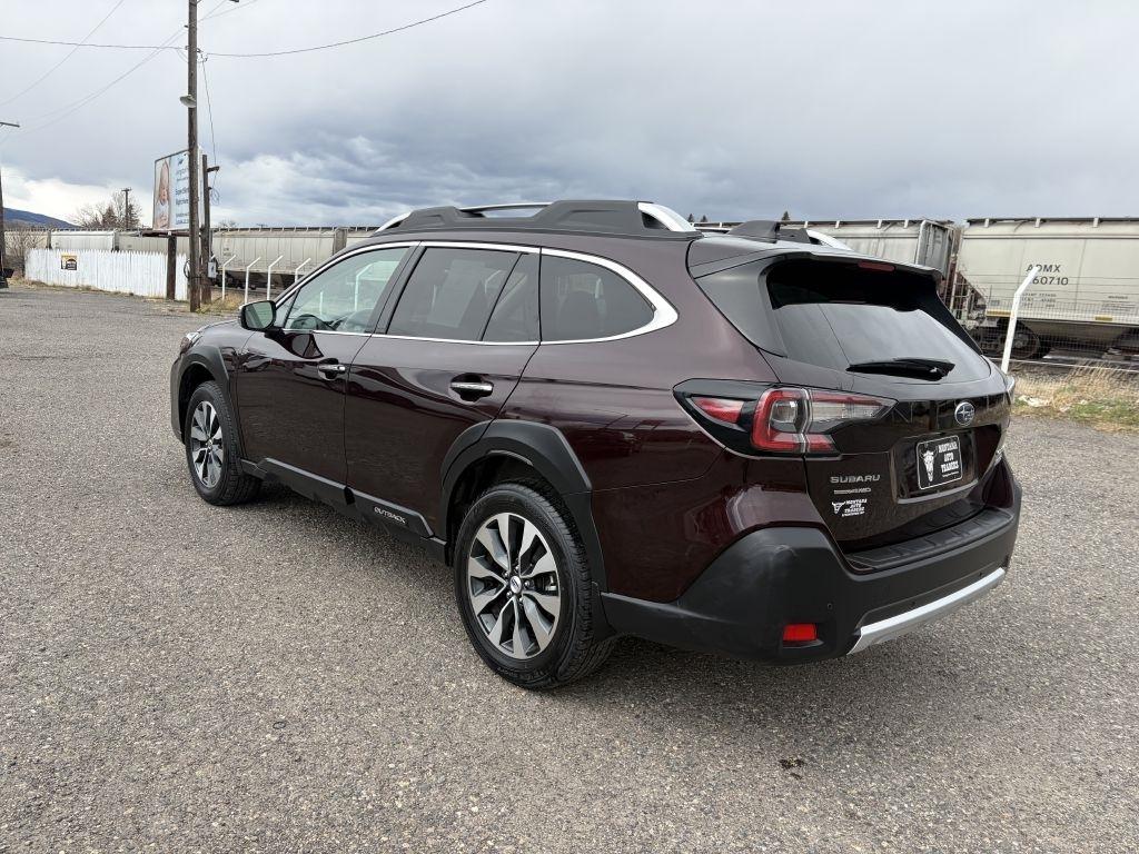 Subaru Outback  2024