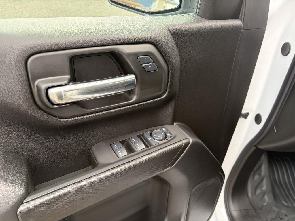 Chevrolet Silverado 1500  2025
