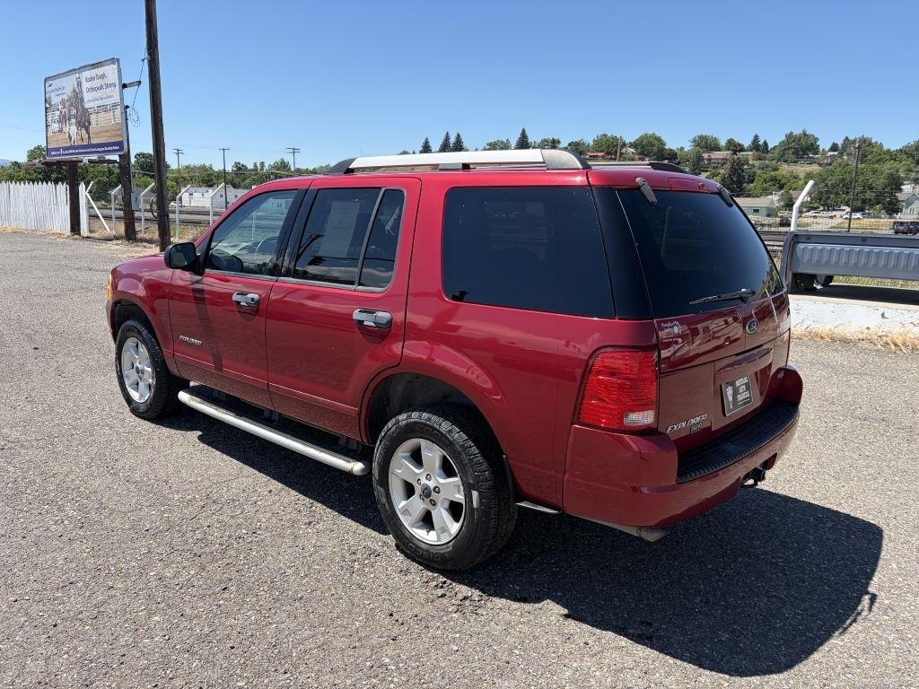 Ford Explorer  2005