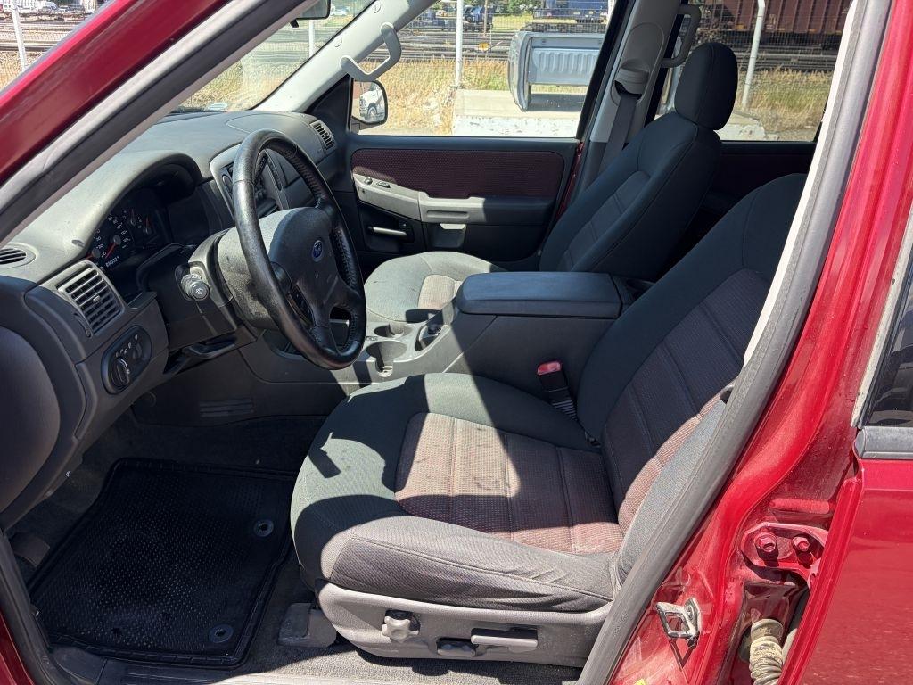 Ford Explorer  2005