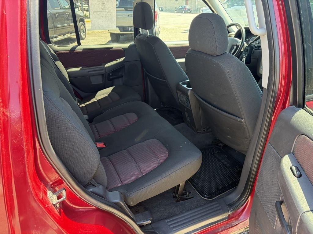 Ford Explorer  2005