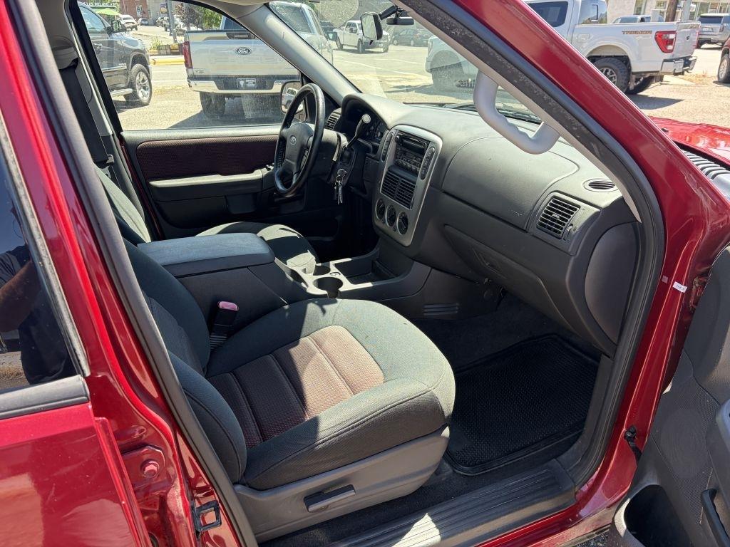 Ford Explorer  2005