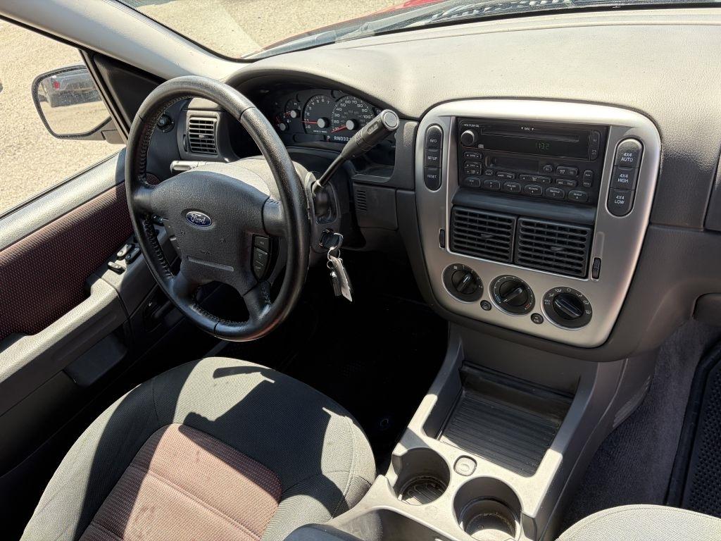 Ford Explorer  2005